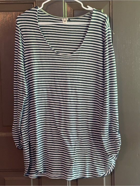 Anthropologie Tops - Anthropologie Black and White Striped Scoop-Neck Long Sleeve Tee